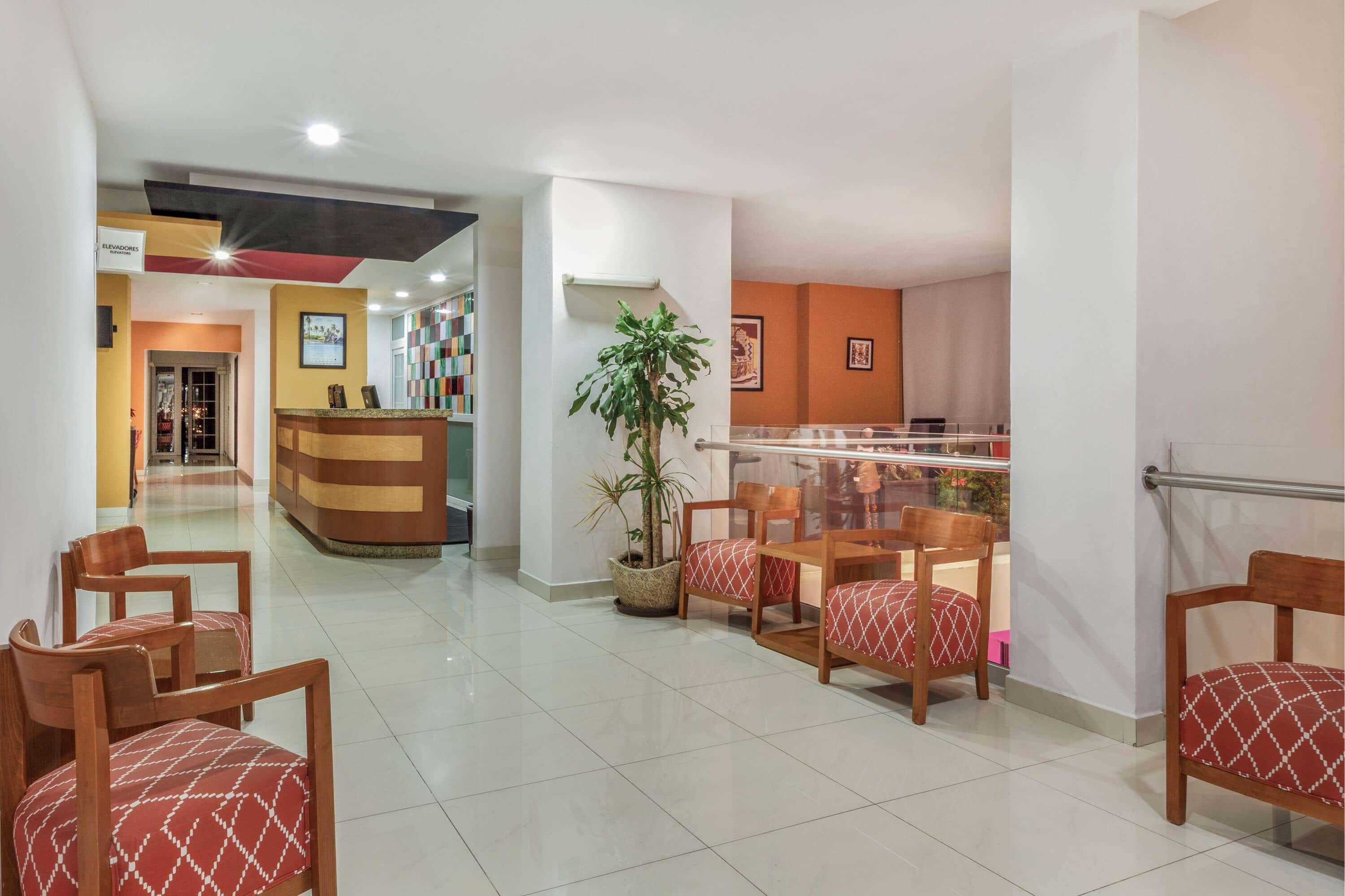 מלון La Quinta By Wyndham Puebla Palmas Angelopolis מראה חיצוני תמונה